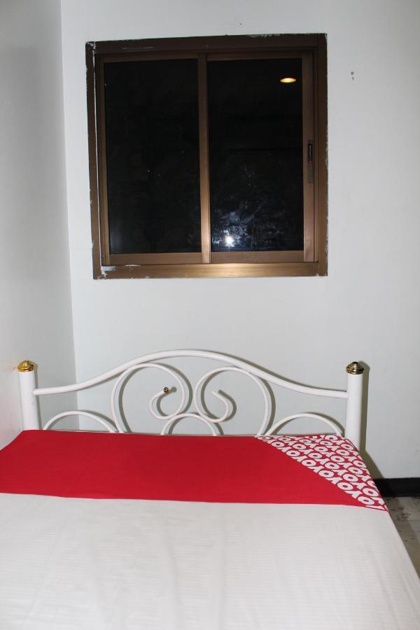 The Twins Hostel Бангкок Экстерьер фото