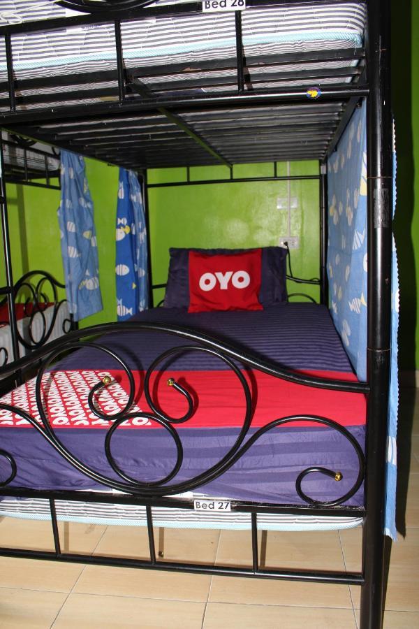 The Twins Hostel Бангкок Экстерьер фото