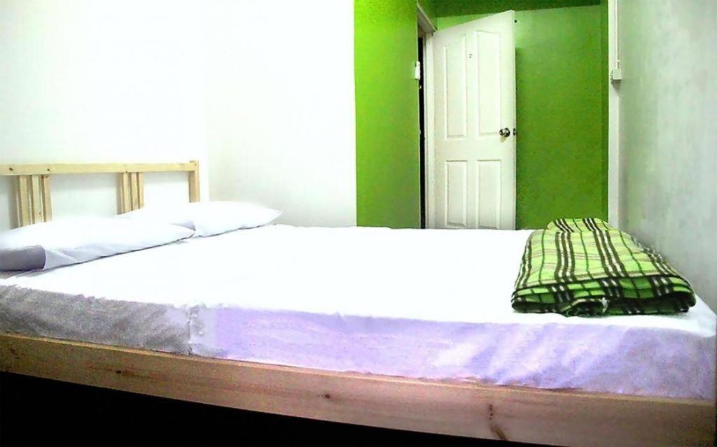 The Twins Hostel Бангкок Экстерьер фото