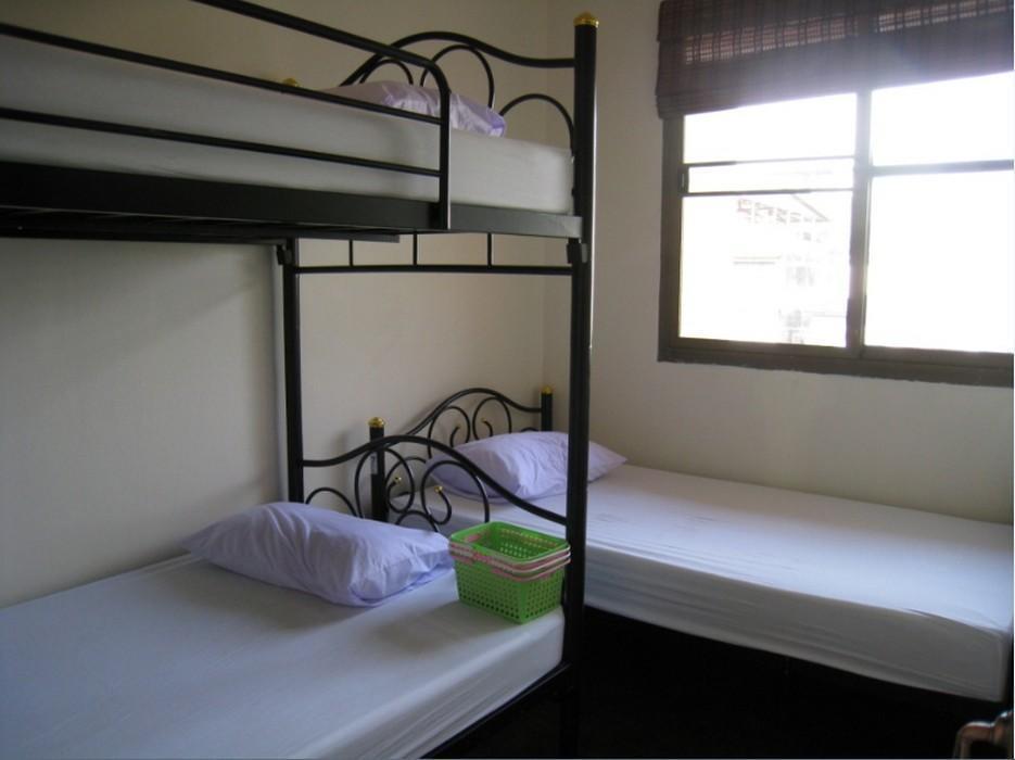 The Twins Hostel Бангкок Экстерьер фото