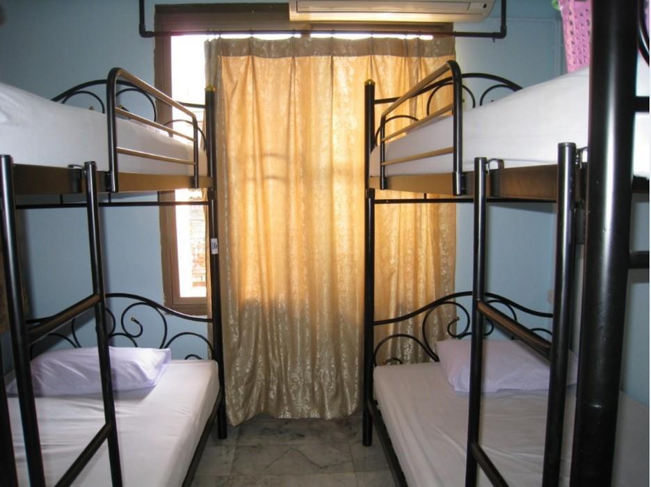 The Twins Hostel Бангкок Экстерьер фото